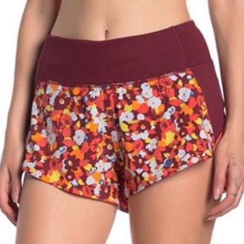 Outdoor Voices Hudson shorts in Paprika Blooms